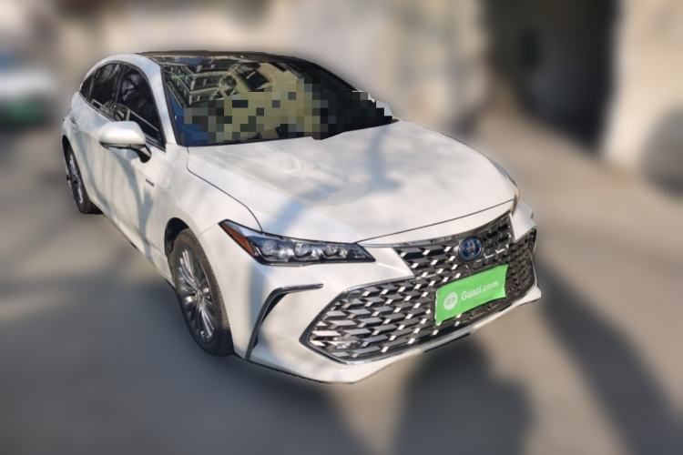 Used Toyota Avalon 2019 Dual-Engine 2.5L XLE Prestige Version China VI Standard Front Right 45 Deg