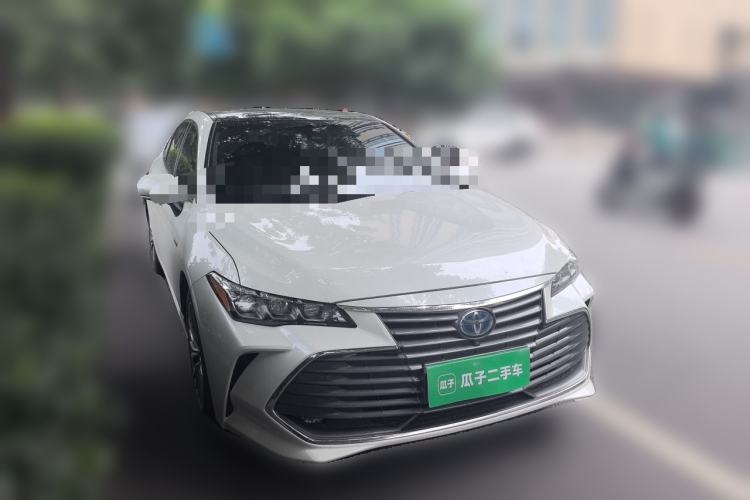 Used Toyota Avalon 2019 Dual-Engine 2.5L Limited Flagship Edition China VI Standard Front Right 45 Deg