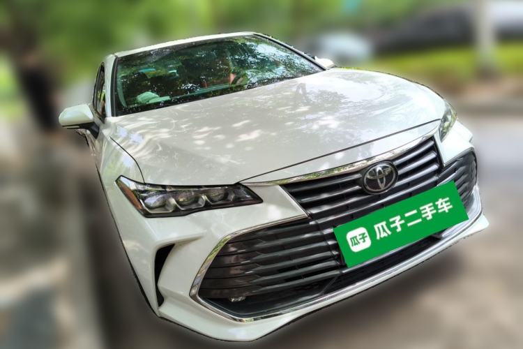 Used Toyota Avalon 2019 2.5L Ambition Version China VI Standard Front Right 45 Deg