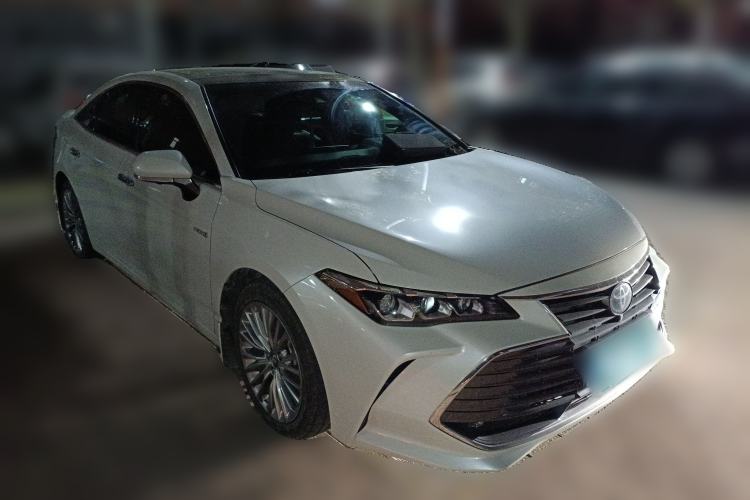 Used Toyota Avalon 2019 Dual-Engine 2.5L XLE Prestige Version China V Standard Front Right 45 Deg