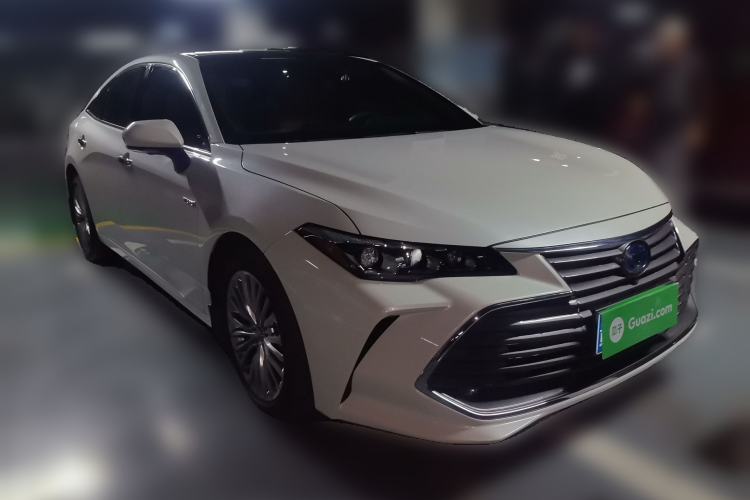 Used Toyota Avalon 2019 Dual-Engine 2.5L Limited Flagship Edition China VI Standard Front Right 45 Deg