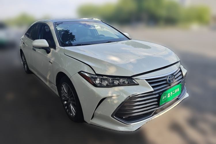 Used Toyota Avalon 2019 Dual-Engine 2.5L XLE Prestige Version China VI Standard Front Right 45 Deg