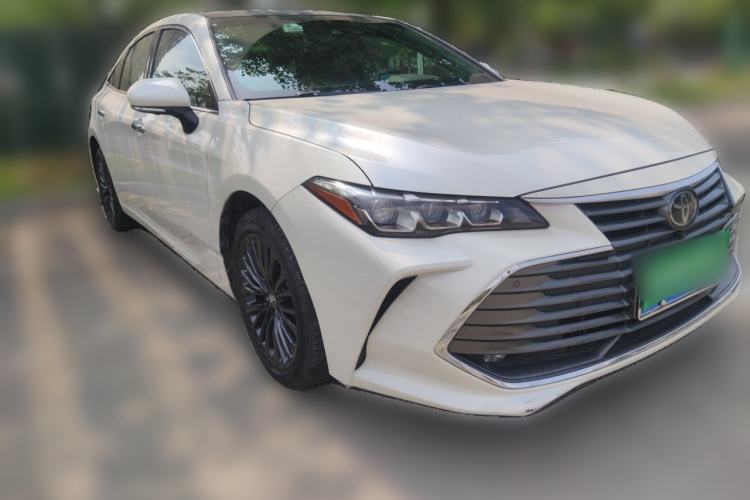 Used Toyota Avalon 2019 2.5L Touring Premium Version China VI Standard Front Right 45 Deg