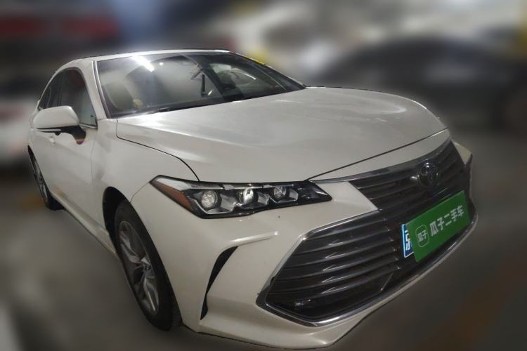 Used Toyota Avalon 2019 2.0L Ambition Edition China VI Front Right 45 Deg