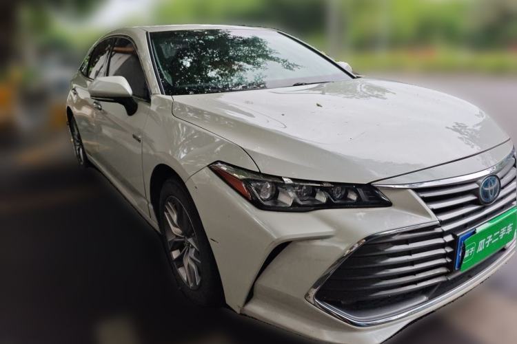 Used Toyota Avalon 2019 Dual-Engine 2.5L Luxury Edition China VI Standard Front Right 45 Deg