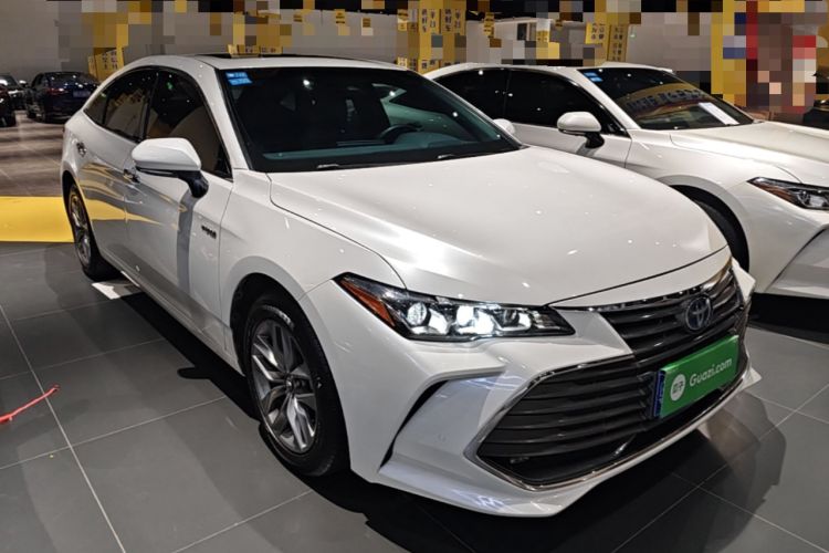 Used Toyota Avalon 2019 Dual-Engine 2.5L Luxury Edition China VI Standard Front Right 45 Deg