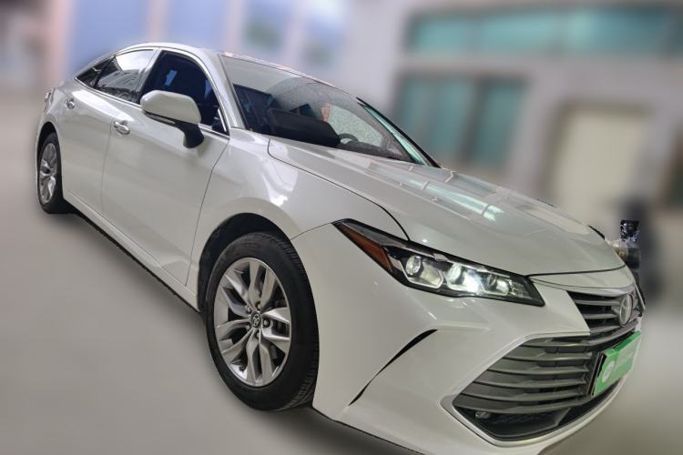 Used Toyota Avalon 2019 2.0L Luxury Edition China VI Standard Front Right 45 Deg