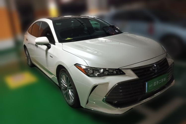 Used Toyota Avalon 2019 Dual-Engine 2.5L XLE Prestige Version China V Standard Front Right 45 Deg