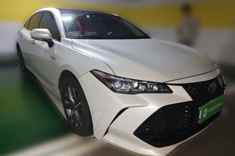 Used Toyota Avalon 2019 Dual-Engine 2.5L Luxury Edition China VI Standard Front Right 45 Deg