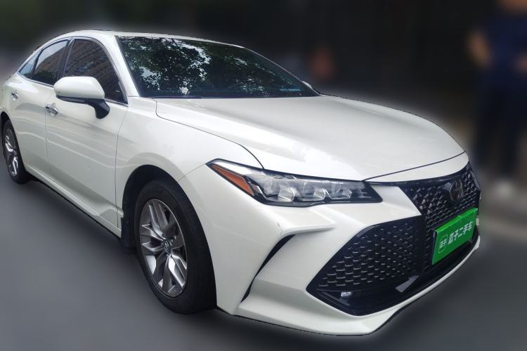 Used Toyota Avalon 2019 2.0L Luxury Edition China VI Standard Front Right 45 Deg