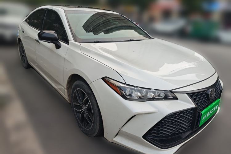 Used Toyota Avalon 2019 2.0L Luxury Edition China VI Standard Front Right 45 Deg