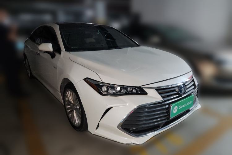 Used Toyota Avalon 2019 Dual-Engine 2.5L Limited Flagship Edition China VI Standard Front Right 45 Deg