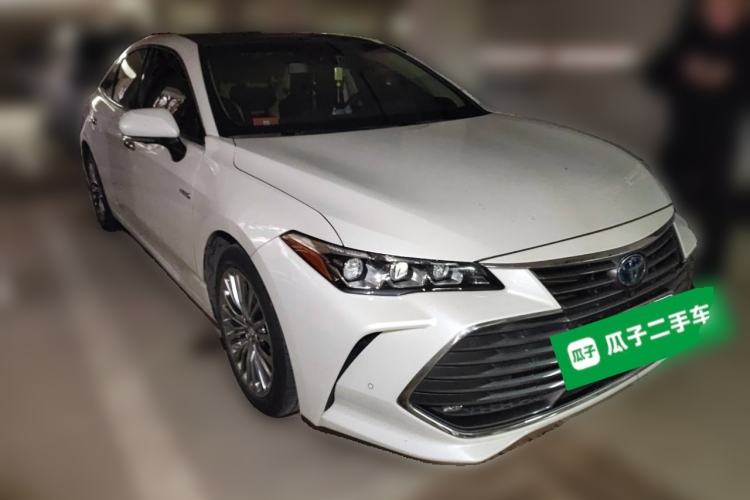 Used Toyota Avalon 2019 Dual-Engine 2.5L XLE Prestige Version China V Standard Front Right 45 Deg