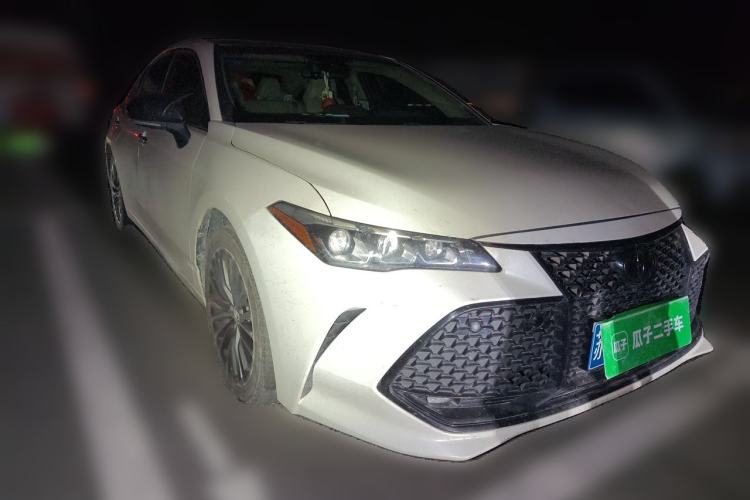 Used Toyota Avalon 2019 2.5L Touring Premium Version China VI Standard Front Right 45 Deg
