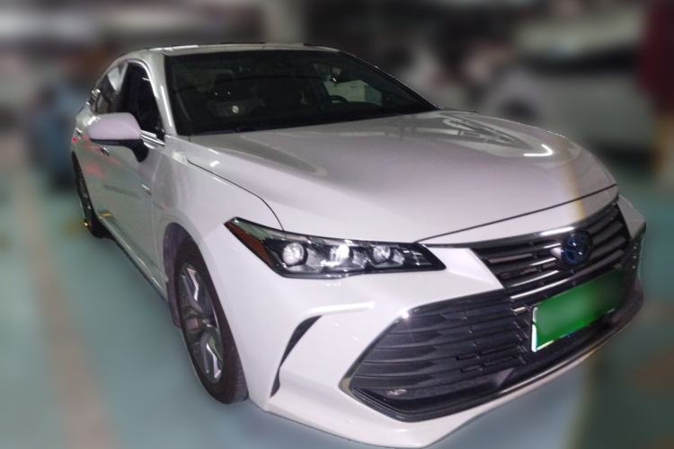 Used Toyota Avalon 2019 Dual-Engine 2.5L Luxury Edition China VI Standard Front Right 45 Deg