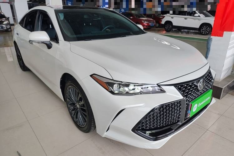 Used Toyota Avalon 2019 2.5L Touring Premium Version China VI Standard Front Right 45 Deg