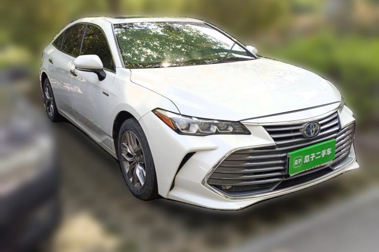 Used Toyota Avalon 2019 Dual-Engine 2.5L Luxury Edition China VI Standard Front Right 45 Deg