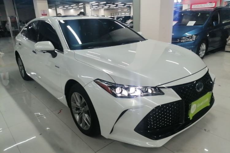 Used Toyota Avalon 2019 Dual-Engine 2.5L Luxury Edition China VI Standard Front Right 45 Deg