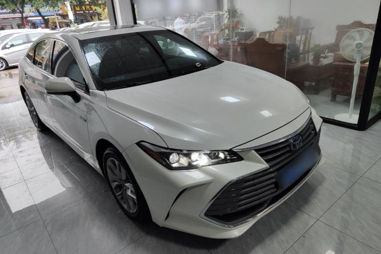 Used Toyota Avalon 2019 Dual-Engine 2.5L Luxury Edition China VI Standard Front Right 45 Deg