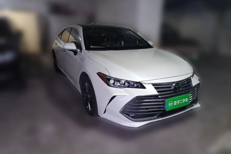 Used Toyota Avalon 2019 2.5L Touring Premium Version China VI Standard Front Right 45 Deg