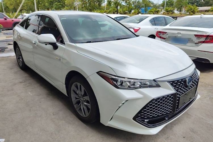 Used Toyota Avalon 2019 Dual-Engine 2.5L Luxury Edition China VI Standard Front Right 45 Deg