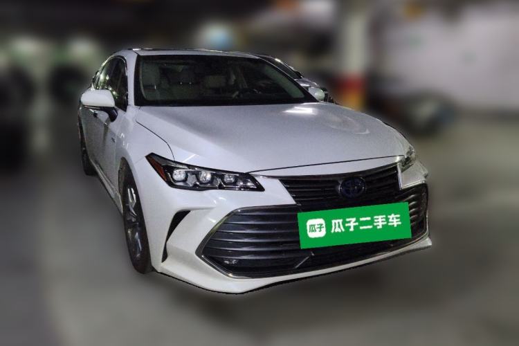 Used Toyota Avalon 2019 Dual-Engine 2.5L Luxury Edition China VI Standard Front Right 45 Deg