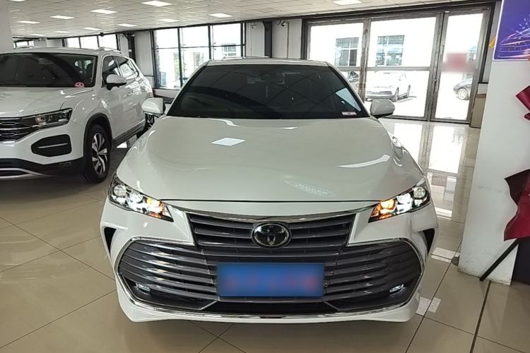 Used Toyota Avalon 2019 2.0L Ambition Edition China VI Front