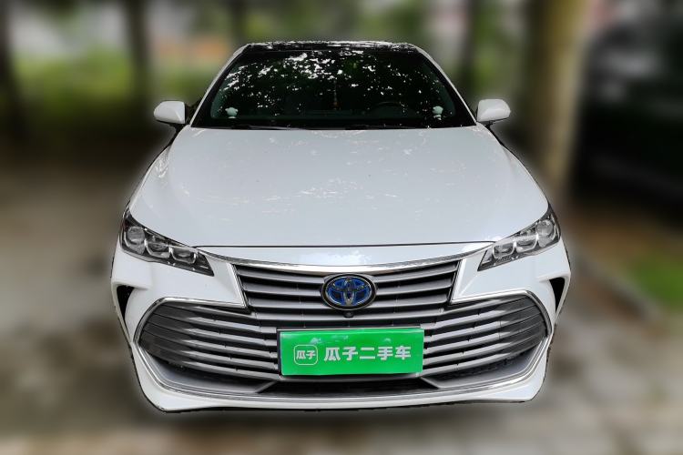 Used Toyota Avalon 2019 Dual-Engine 2.5L XLE Prestige Version China VI Standard Front