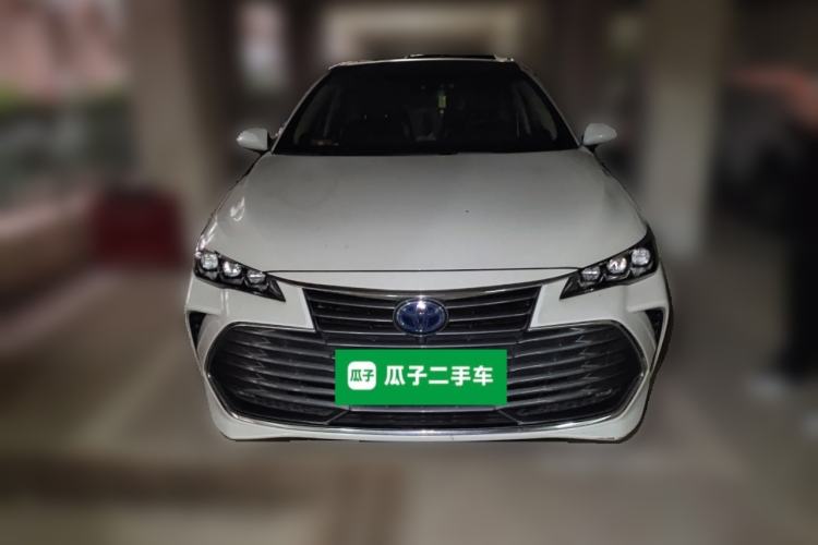Used Toyota Avalon 2019 Dual-Engine 2.5L XLE Prestige Version China V Standard Front