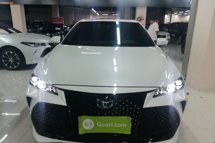 Used Toyota Avalon 2019 Dual-Engine 2.5L Luxury Edition China VI Standard Front
