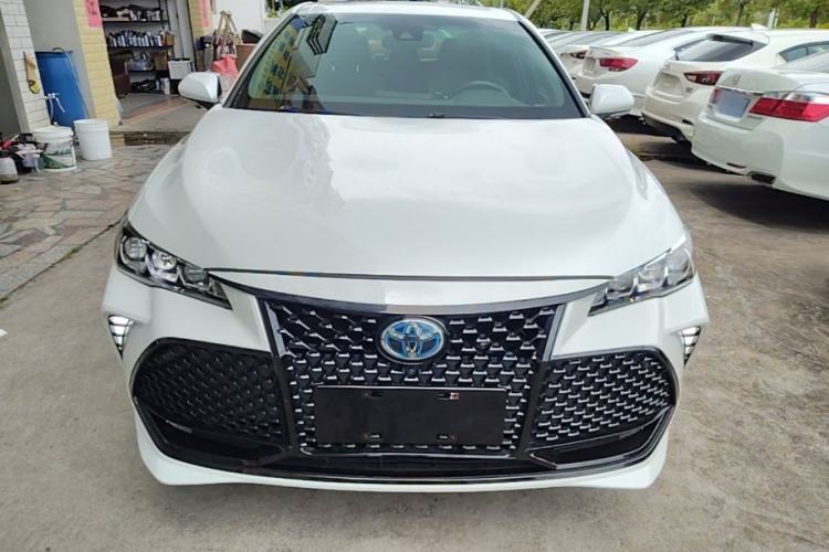 Used Toyota Avalon 2019 Dual-Engine 2.5L Luxury Edition China VI Standard Front