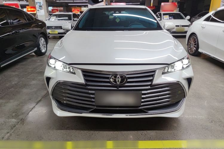 Used Toyota Avalon 2019 2.0L Ambition Edition China VI Front