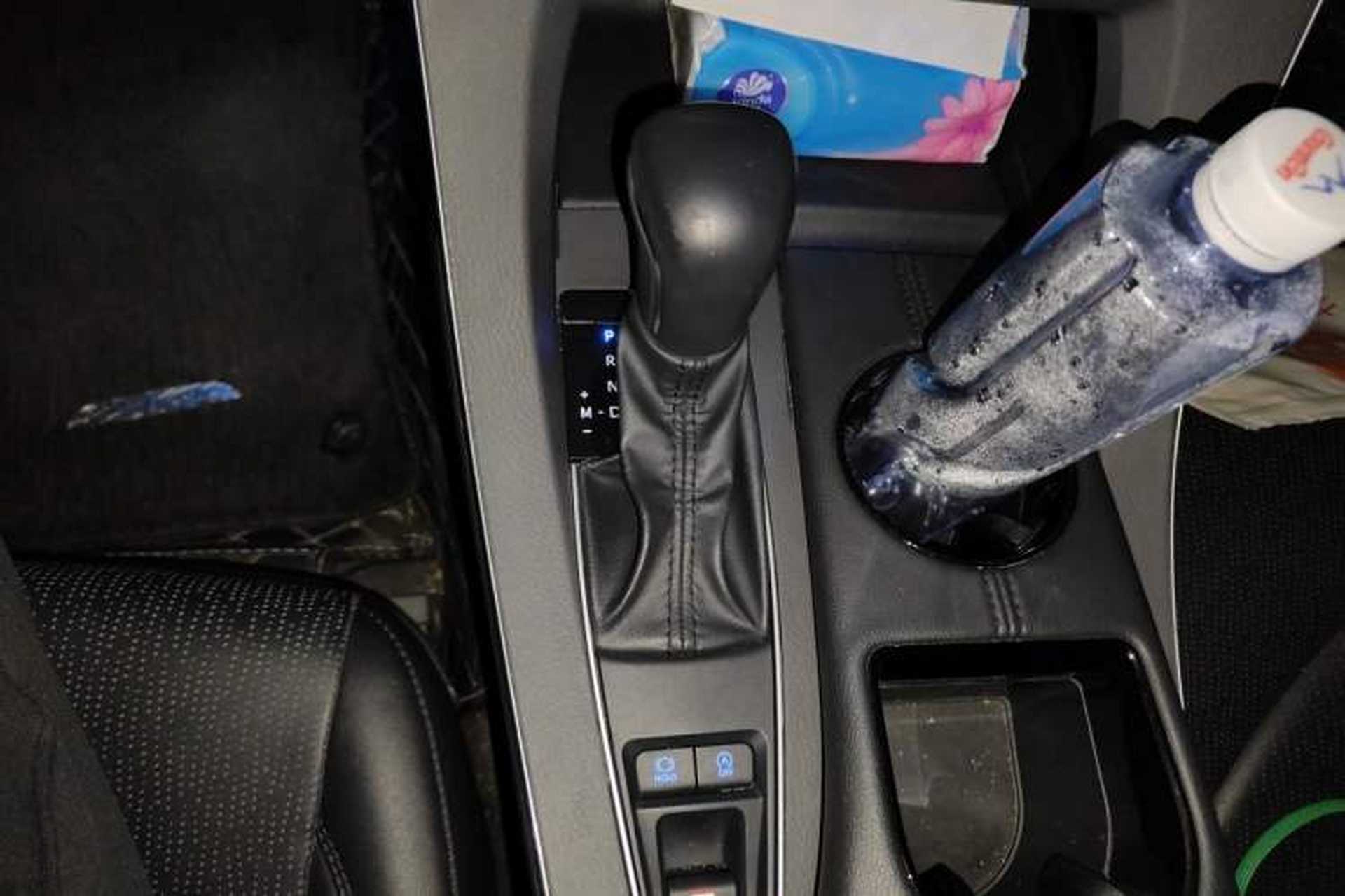 Used Toyota Avalon 2019 2.0L Luxury Edition China VI Standard Gear Lever