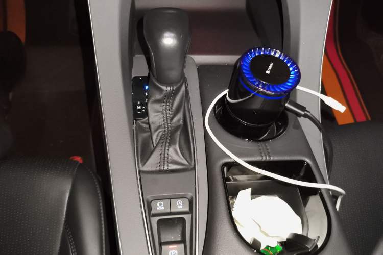 Used Toyota Avalon 2019 2.0L Luxury Edition China VI Standard Gear Lever