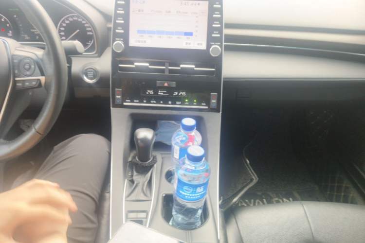 Used Toyota Avalon 2019 2.0L XLE Premium Edition China VI Gear Lever