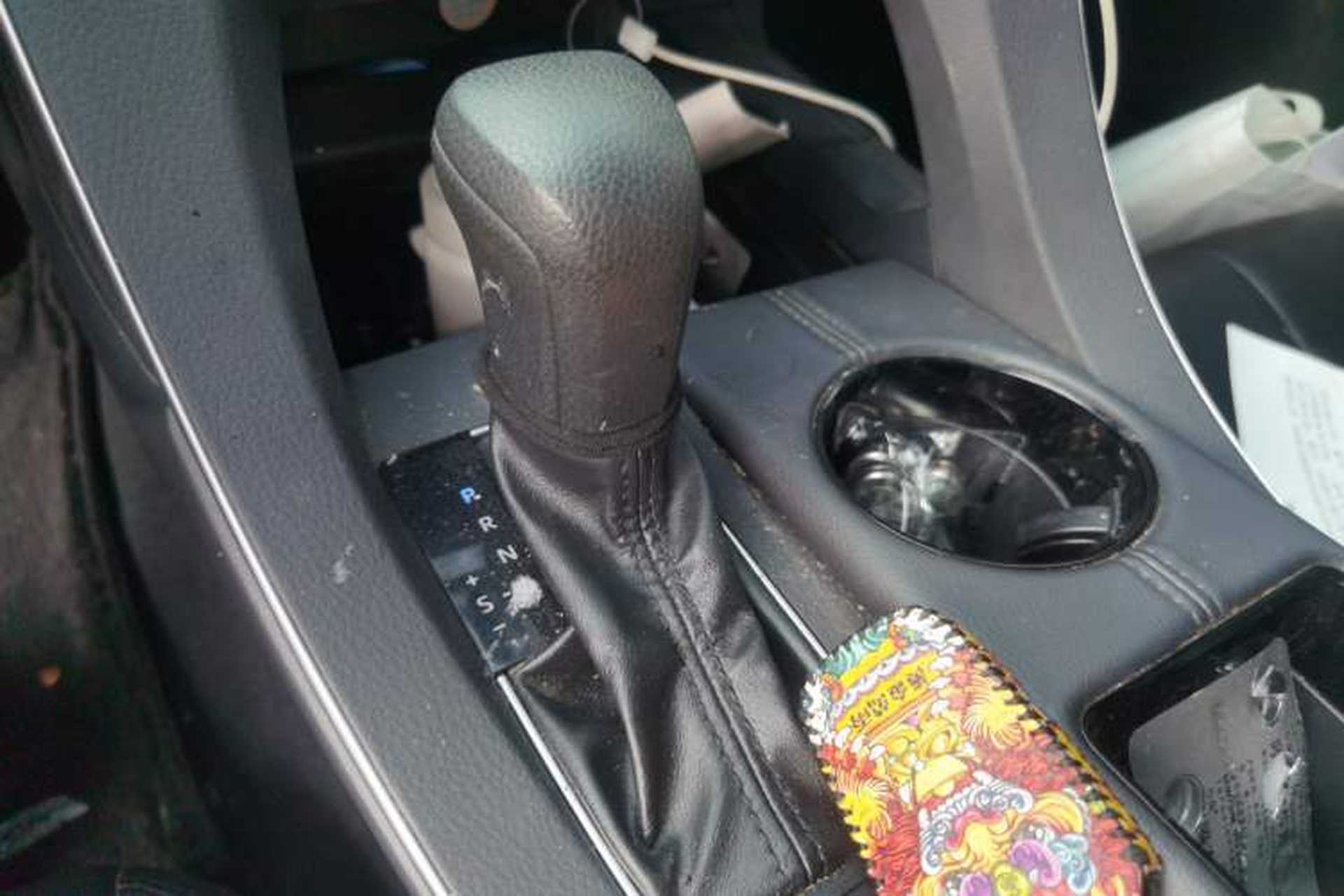 Used Toyota Avalon 2019 2.5L Ambition Version China V Standard Gear Lever