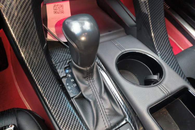 Used Toyota Avalon 2019 Dual-Engine 2.5L Luxury Edition China VI Standard Gear Lever