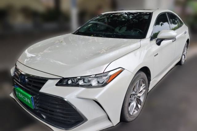 Used Toyota Avalon 2019 Dual-Engine 2.5L Luxury Edition China VI Standard