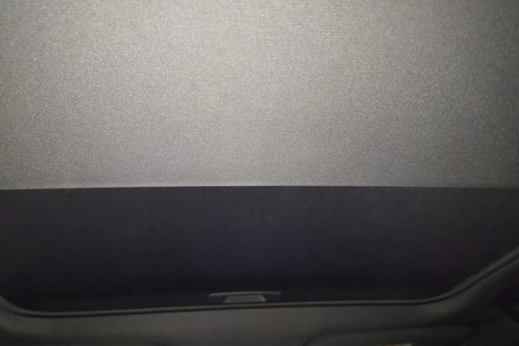 Used Toyota Avalon 2019 2.0L XLE Premium Edition China VI Headliner