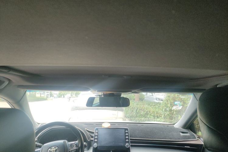 Used Toyota Avalon 2019 2.0L Ambition Edition China VI Headliner