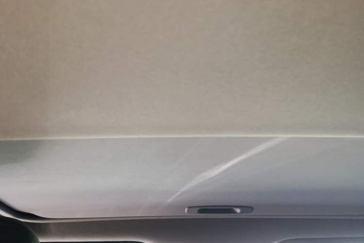 Used Toyota Avalon 2019 2.0L Luxury Edition China VI Standard Headliner