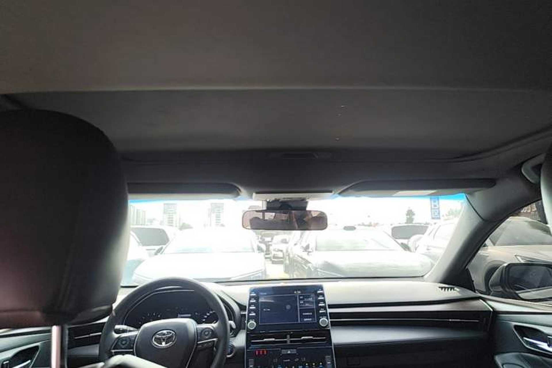 Used Toyota Avalon 2019 2.0L Ambition Edition China VI Headliner