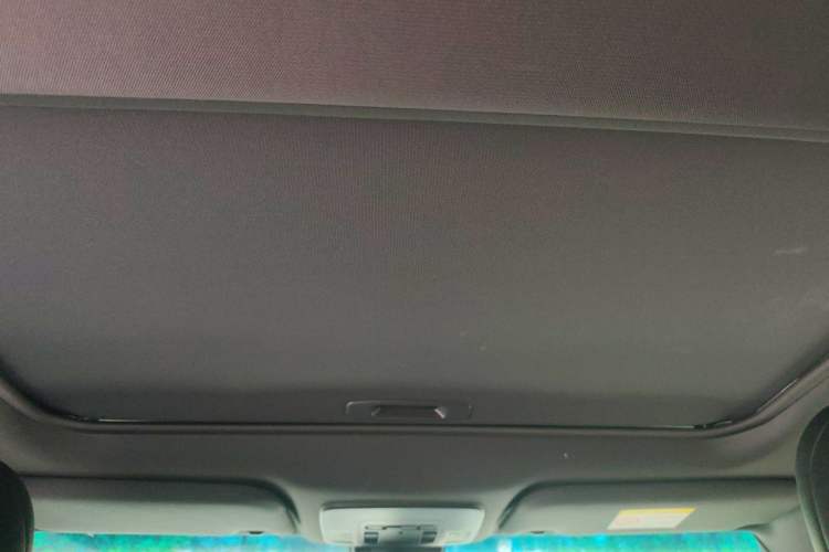 Used Toyota Avalon 2019 2.0L Luxury Edition China VI Standard Headliner