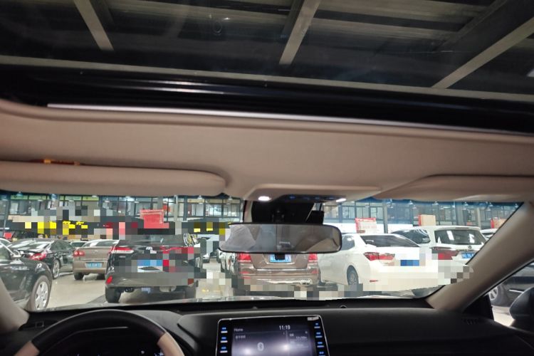 Used Toyota Avalon 2019 2.0L Luxury Edition China VI Standard Headliner