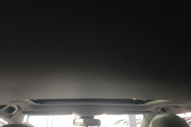 Used Toyota Avalon 2019 2.0L Ambition Edition China VI Headliner