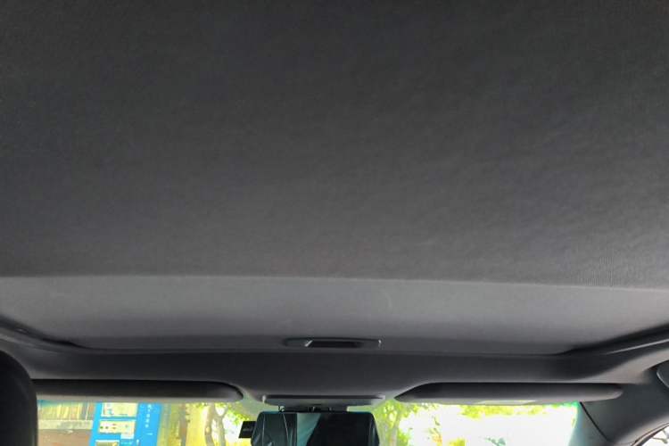 Used Toyota Avalon 2019 2.0L XLE Premium Edition China VI Headliner