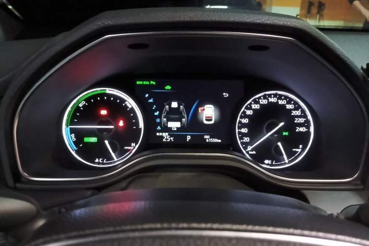 Used Toyota Avalon 2019 Dual-Engine 2.5L XLE Prestige Version China V Standard Instrument Cluster