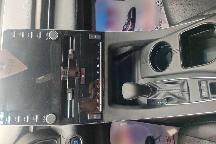 Used Toyota Avalon 2019 2.0L XLE Premium Edition China VI Interior 1