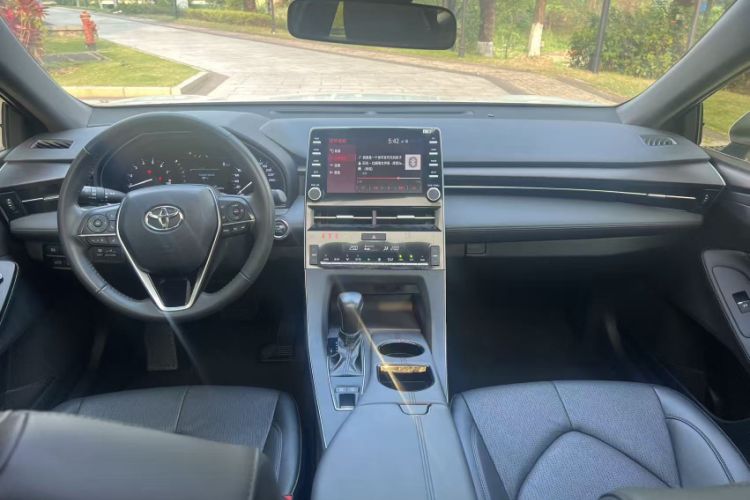 Used Toyota Avalon 2019 2.0L Luxury Edition China VI Standard Interior 1