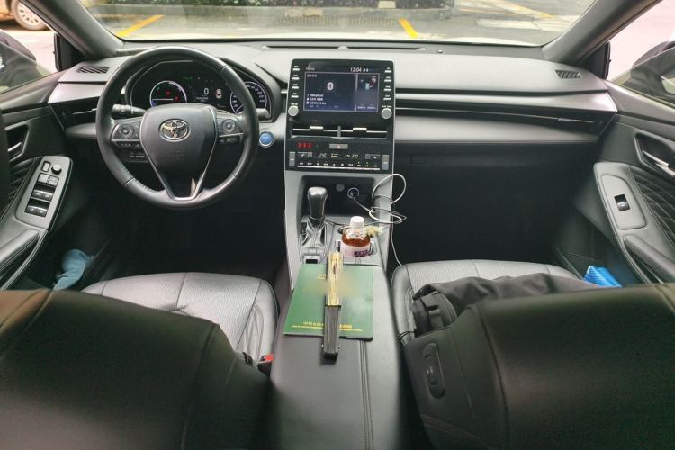Used Toyota Avalon 2019 Dual-Engine 2.5L XLE Prestige Version China VI Standard Interior 2